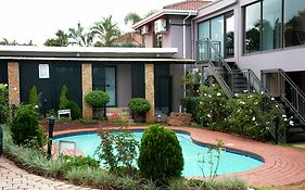 Cozy Nest Guest House Durban 4*